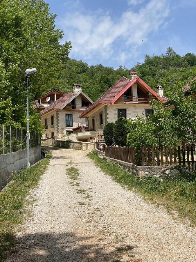 Joen Village Librazhet 外观 照片